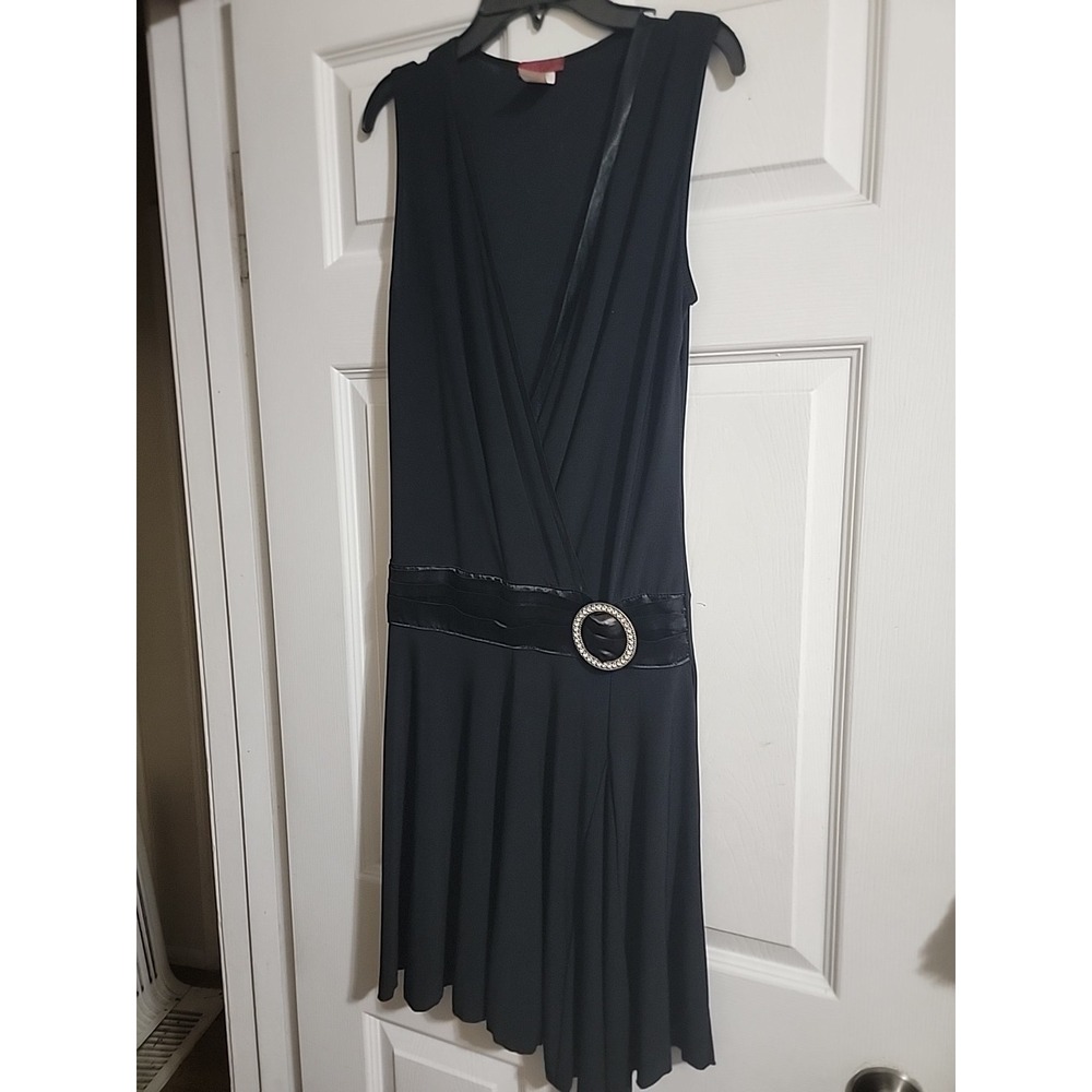 Party‎ Holiday Black All Occasions Dress Size Medium Sleeveless V Neck Pull Over